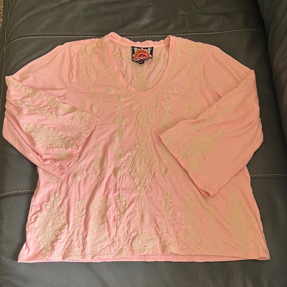 Johnny Was Embroidered Pink Women’s V-Neck Top